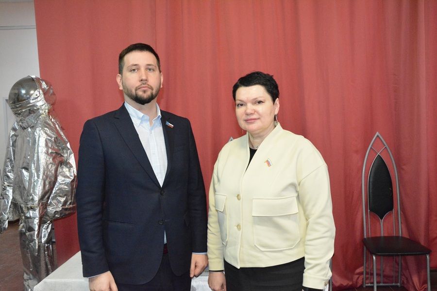 SDps0EDKlLUW5SdvnMx6Ub2kDU4VOHF u6CH5mqPntk