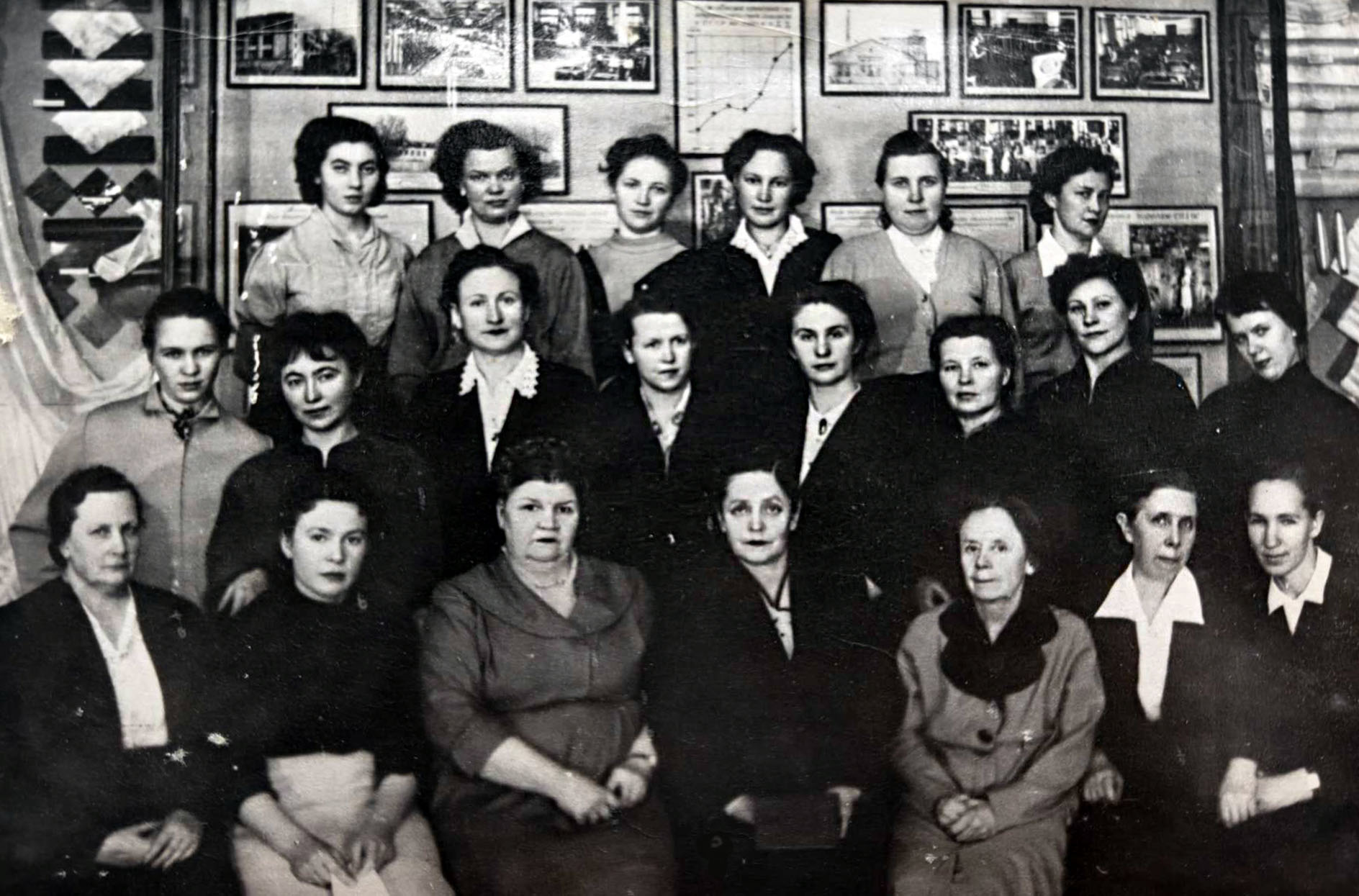 Женский коллектив ВНИИСПВ. 1960 год